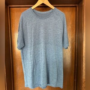 Lululemon Men’s Metal Vent Tech Short Sleeve XL Light Blue